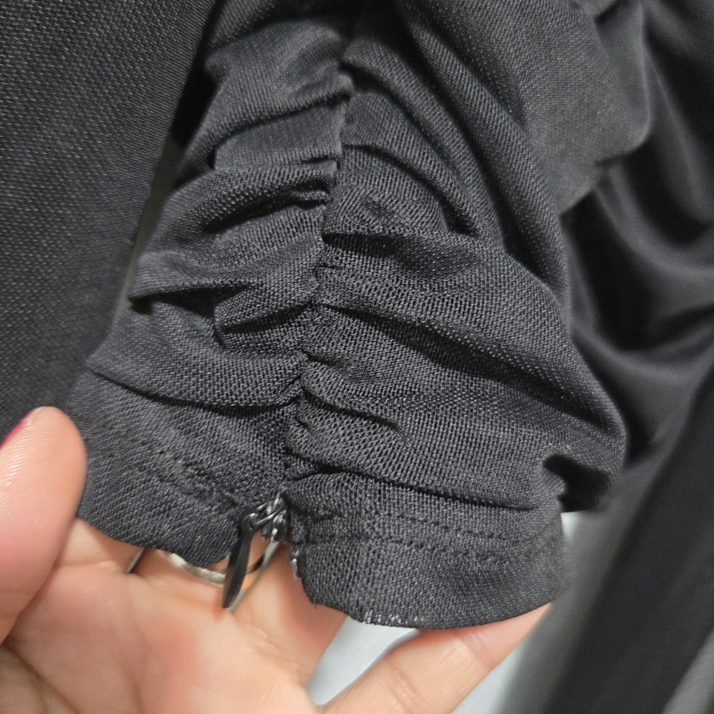 Elegant Black Ruched Women's Top - Picture 6 of 6
